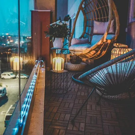 Bed & Breakfast Artists' Nest *