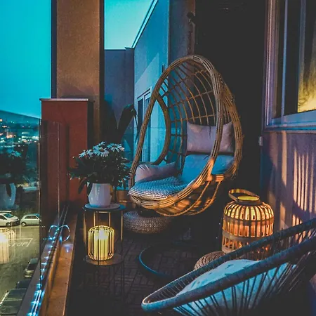 Artists' Nest *